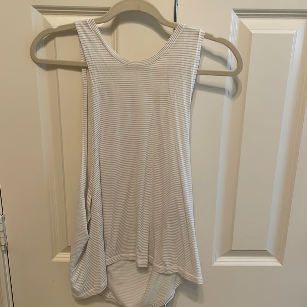 Lululemon tank top